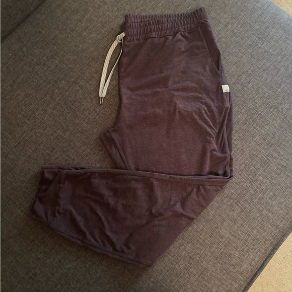 VUORI Performance Joggers - Picture 8 of 8